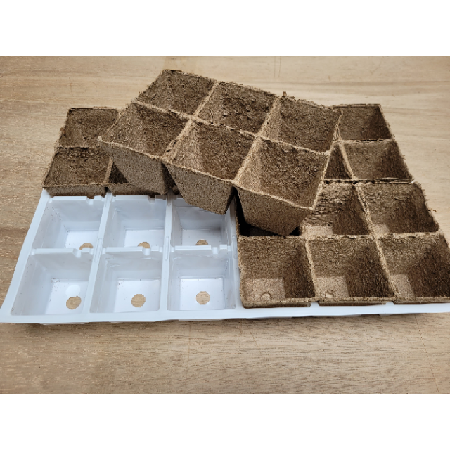 Turftray met 24 vakjes (8x8 cm)