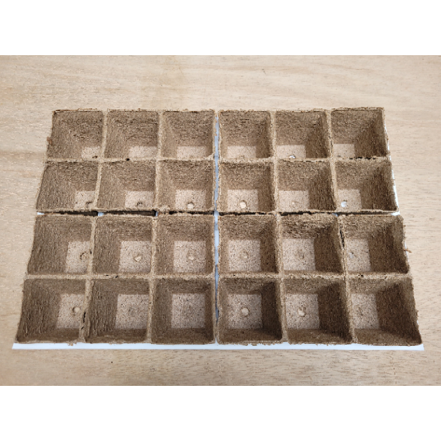 Turftray met 24 vakjes (8x8 cm)